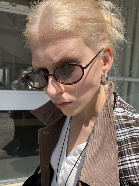 べっ甲柄オーバルロングフレームサングラス