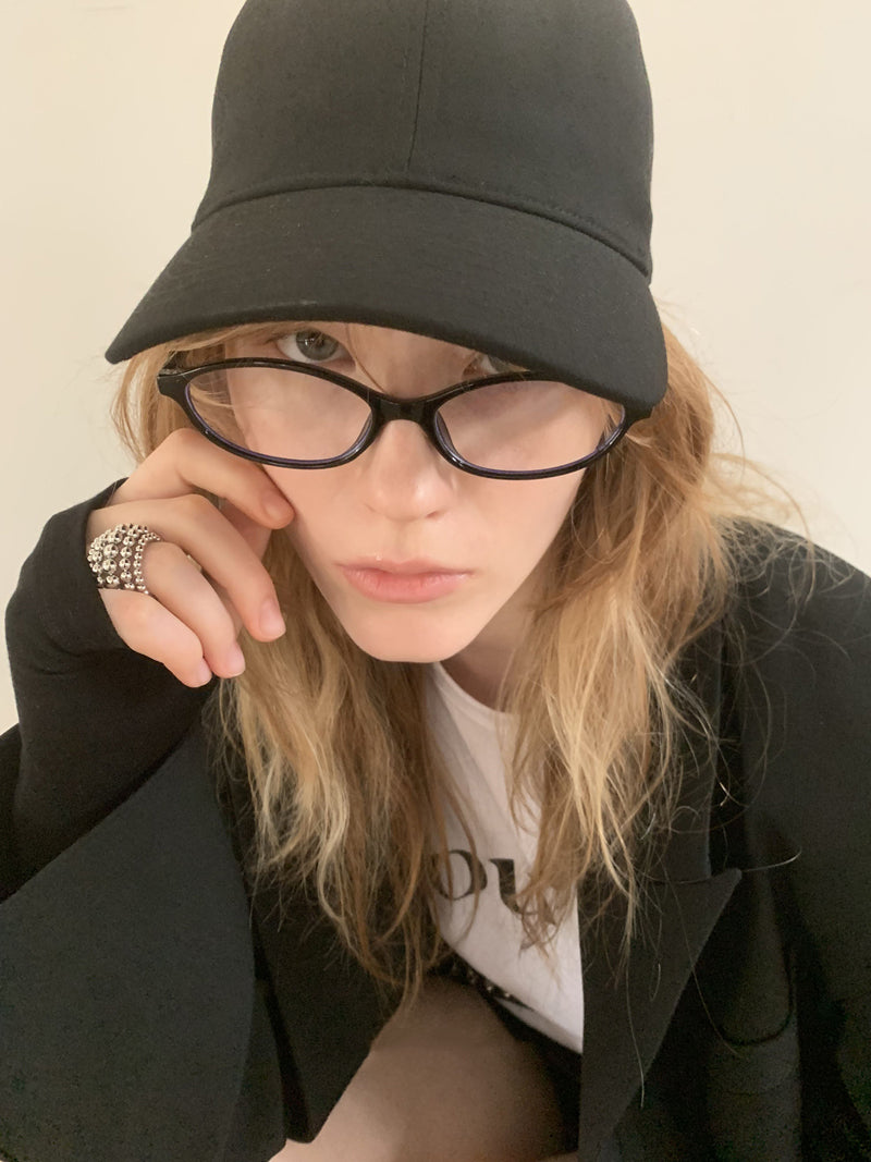 Classic Black Oval Frame Eyewear