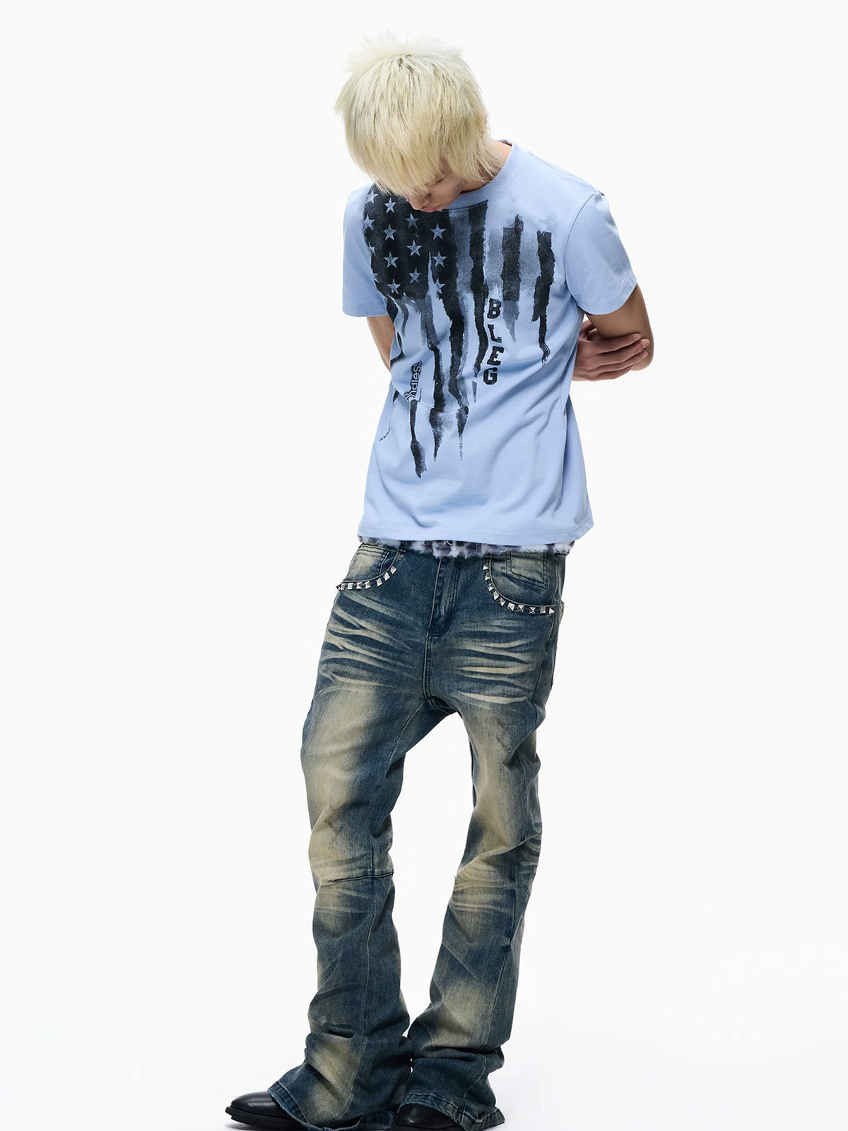 Lightinus Studded Snakeskin Pocket Flare Jeans - model look