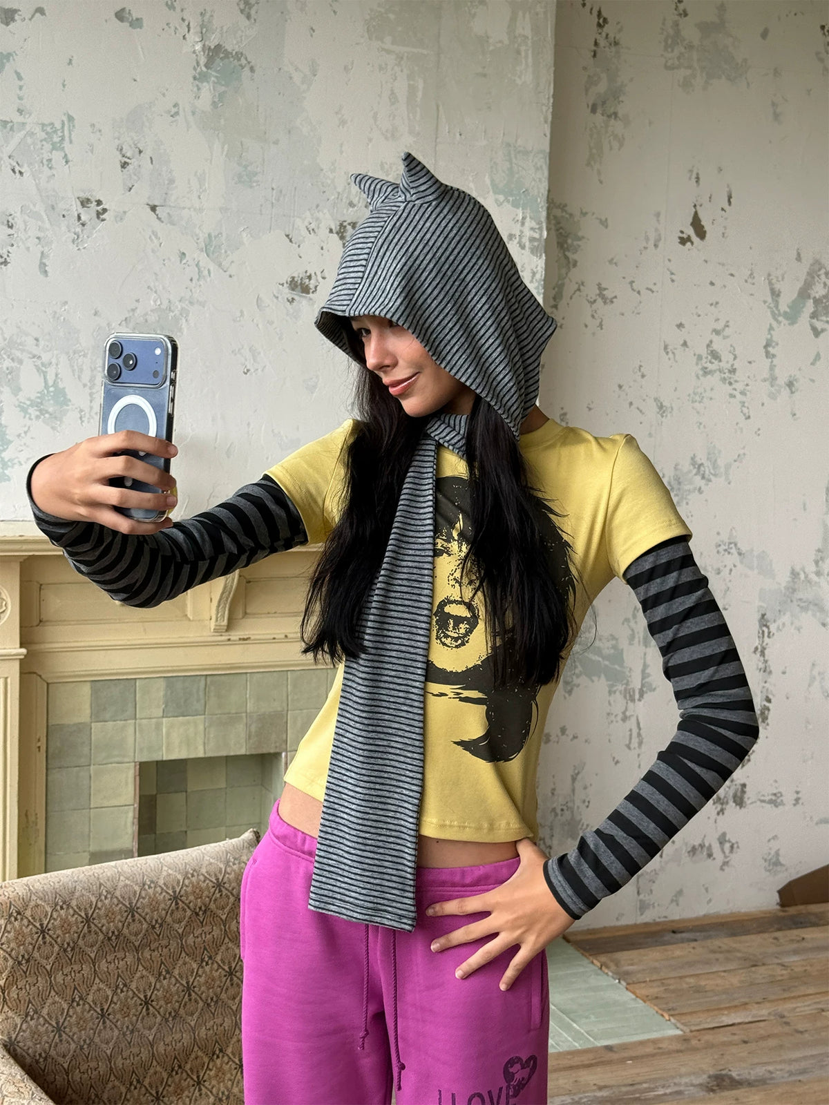 Rock Portrait Print Striped Layered Long Sleeve Tee - Yellow with hood styling