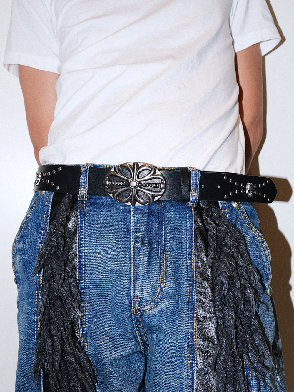 Skull Studded Star Engraved Buckle Belt