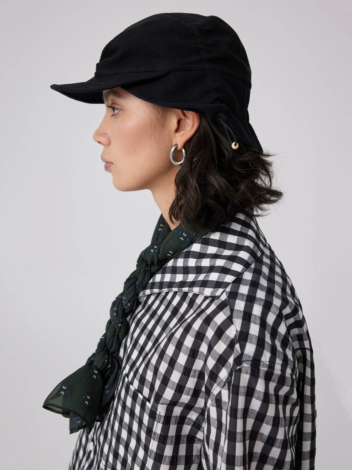 Simple Project Ruched Cotton Linen Hunter Cap - Black side profile with short brim