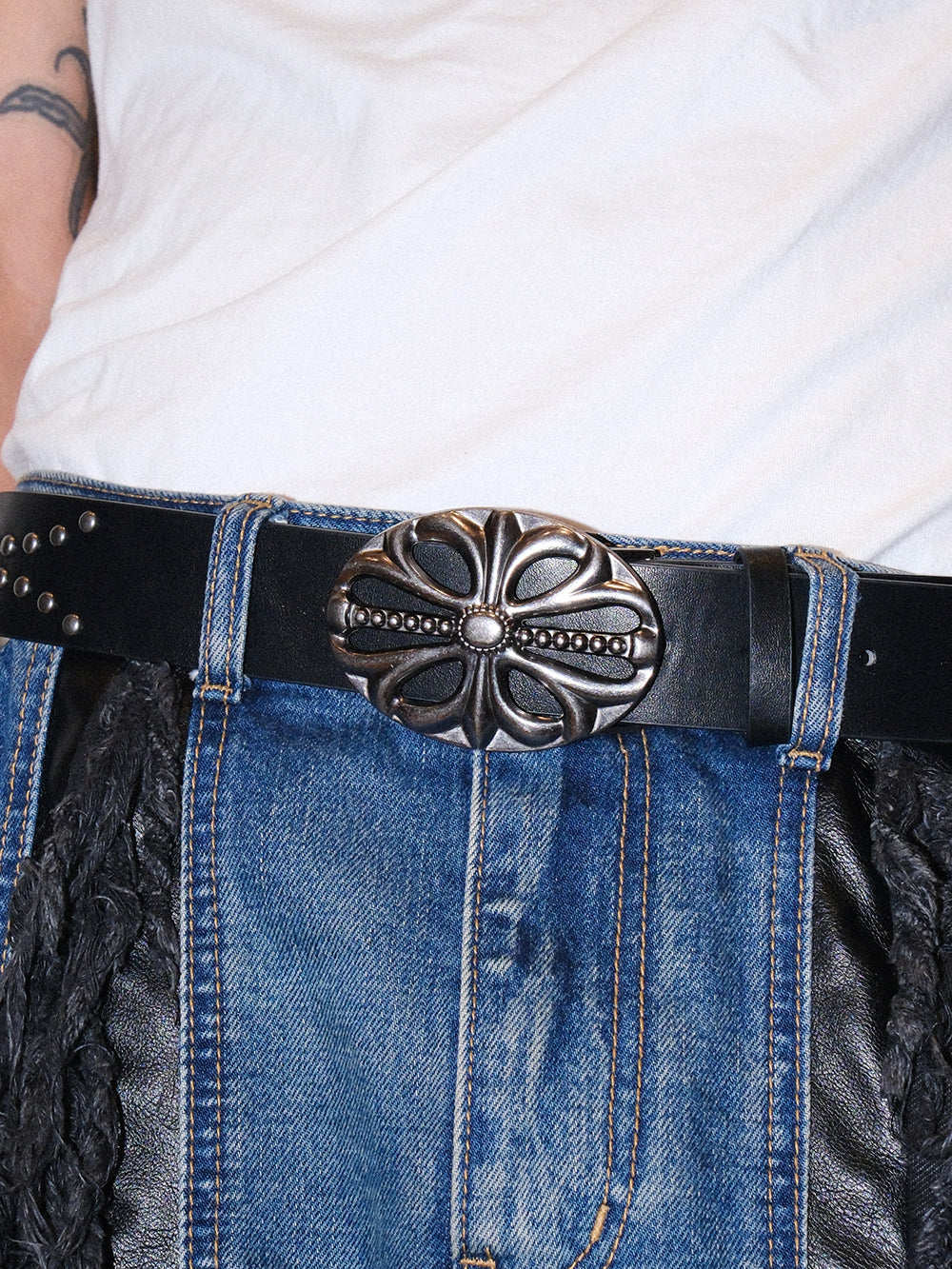 Skull Studded Star Engraved Buckle Belt