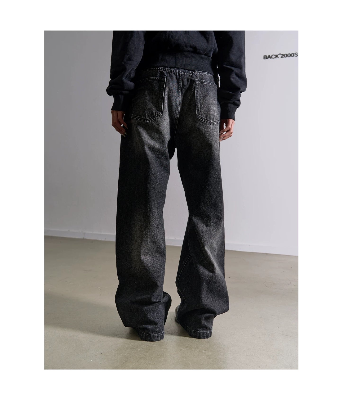 Distressed Whiskered Baggy Straight Jeans