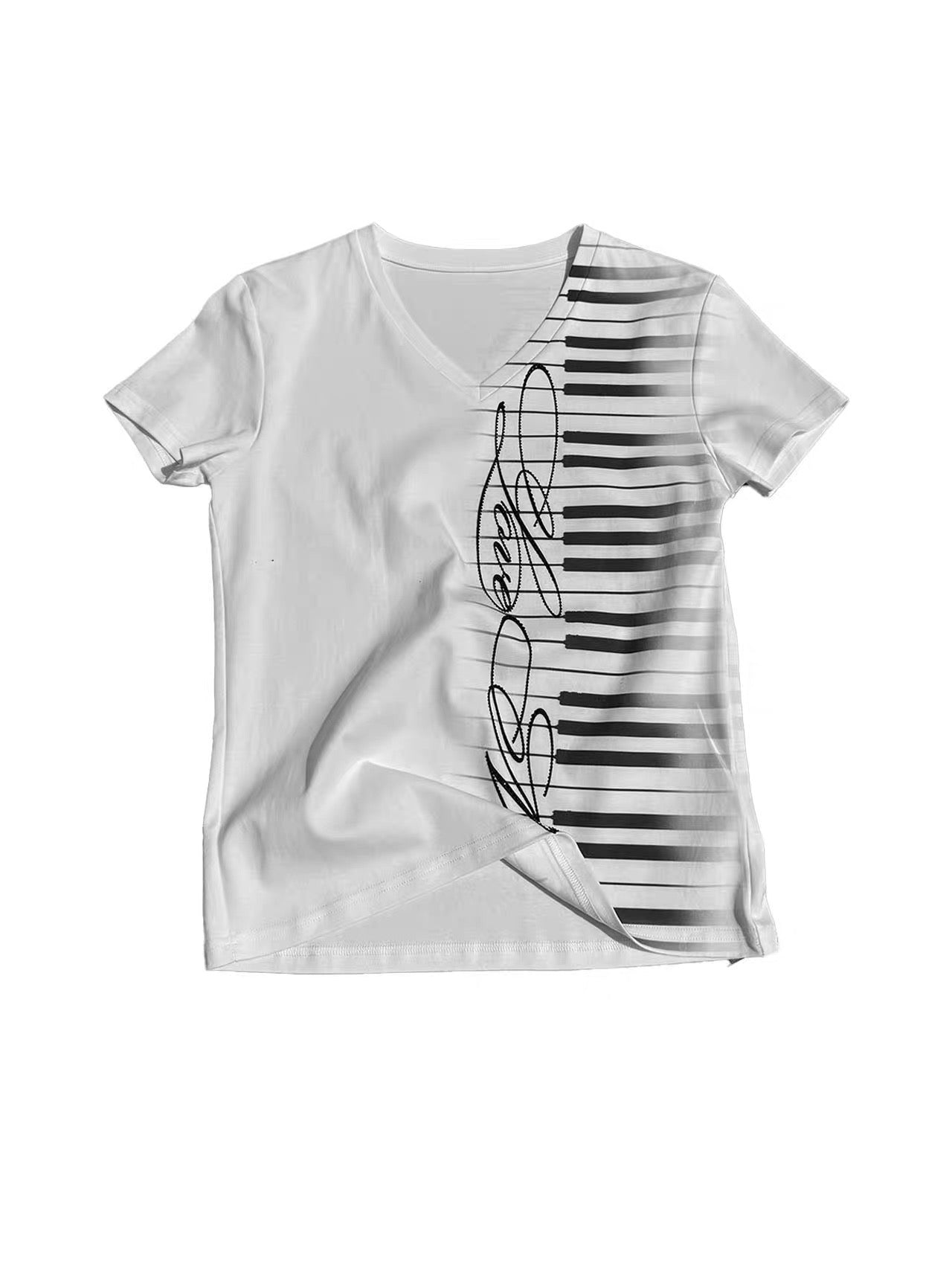 no E mosen「LovE Music」ラインストーン ベビーTシャツ - ピアノ鍵盤スクリプトVネック スリムトップ