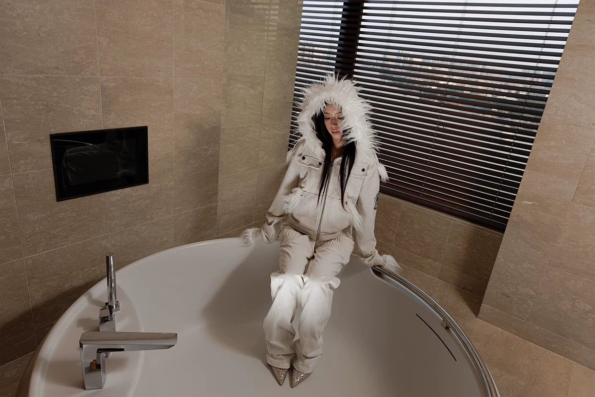 クレストプリント フレイズドパッチワーク ファーカラージャケット