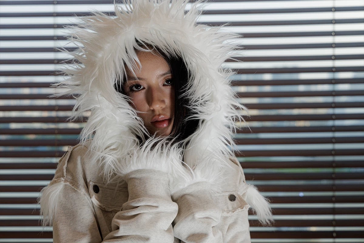 クレストプリント フレイズドパッチワーク ファーカラージャケット